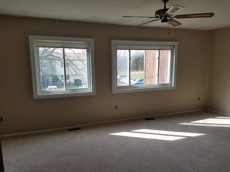 368 Juniper Ct — Photo 5