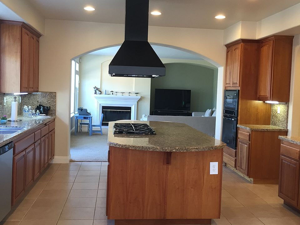 1st image of 1271 Landmark Dr