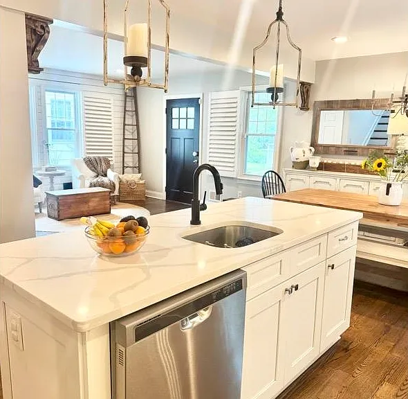 20 Colonial Rd — Photo 8