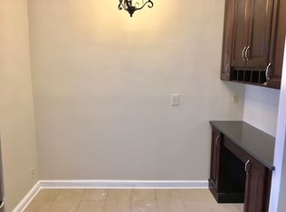 7404 64th Pl #3RD, Glendale, NY 11385