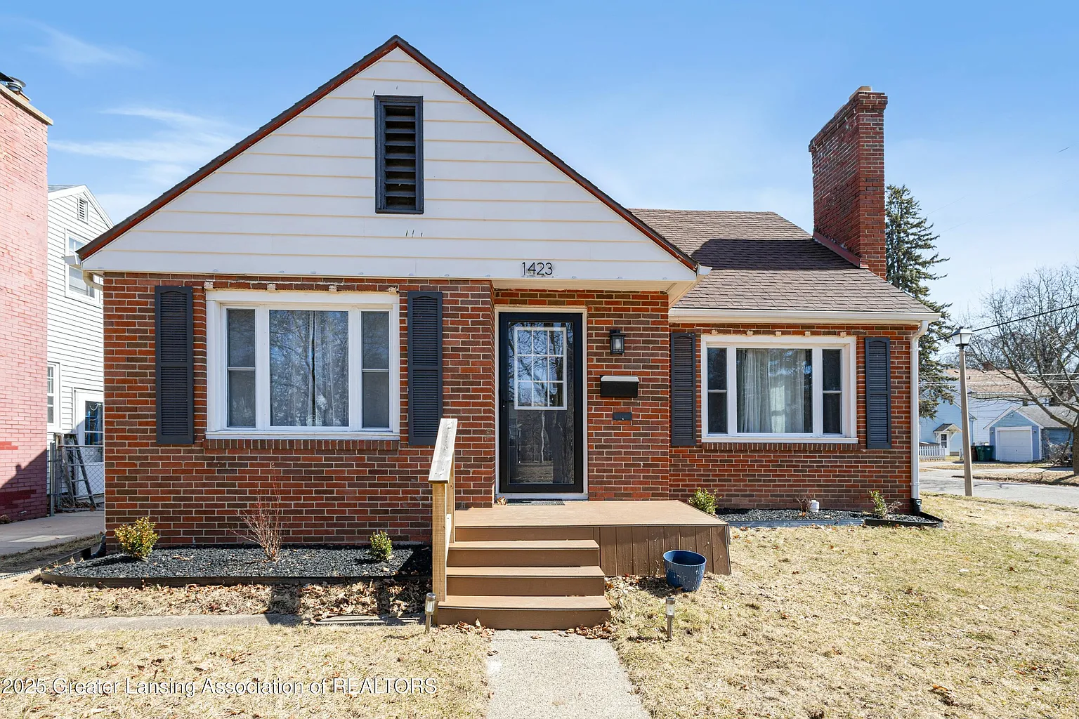 1423 Pattengill Ave photo 1