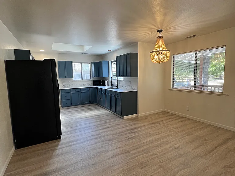 10125 Atascadero Ave #B — Photo 10