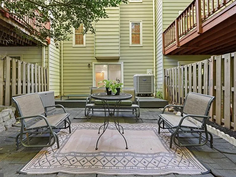 Backyard. Plenty of space for furniture