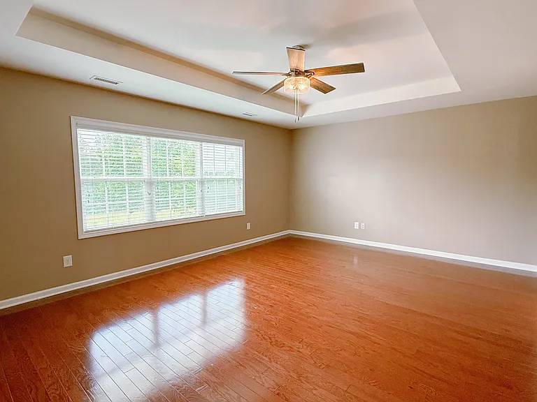 225 Arctic Ridge Way — Photo 16