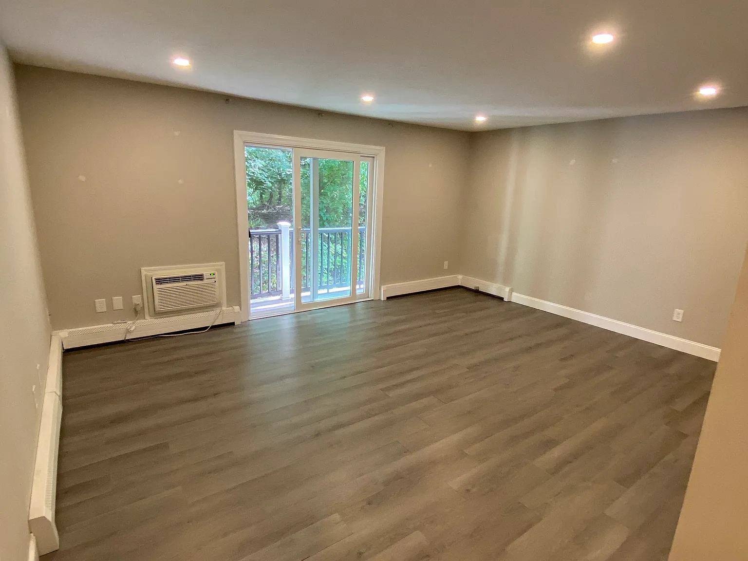 10 Chapel Hill Dr — Photo 3