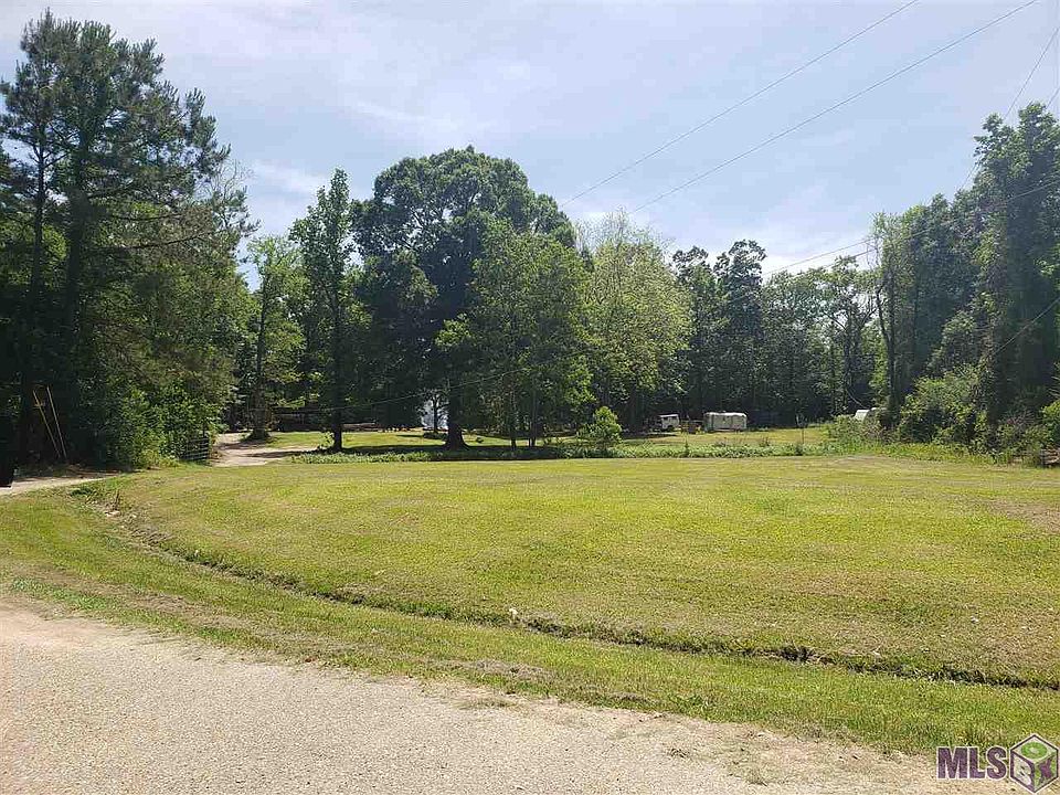 1st image of 20275 Sidney Ln