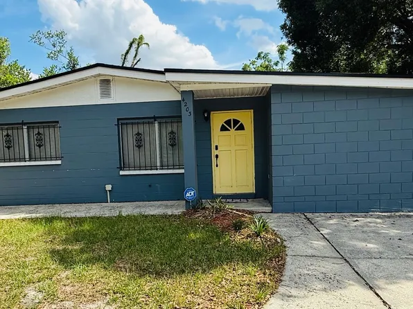 4203 E Yukon St, Tampa, FL 33617