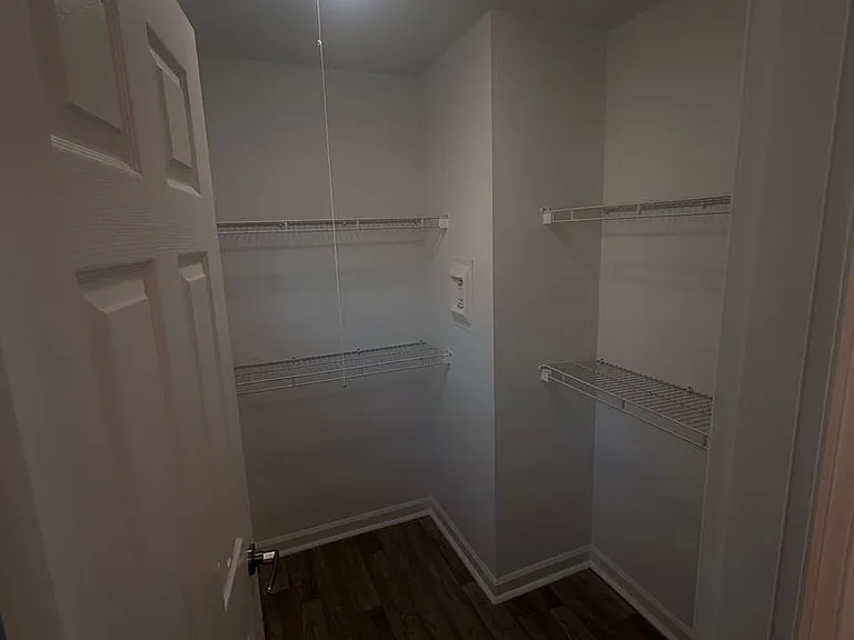 4020 Conway Ave — Photo 5