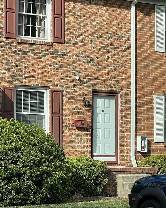 1st image of 4704 Lawndale Dr Unit B