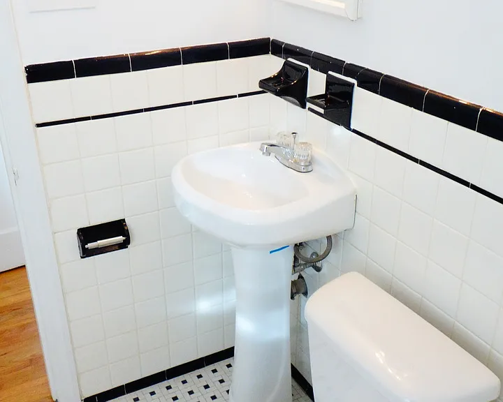 8520 Greenwood Ave — Photo 12