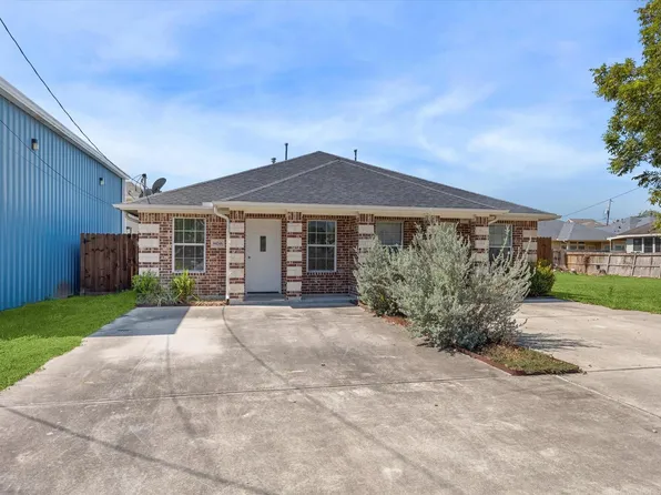 8424 Cannon St #A, Houston, TX 77051