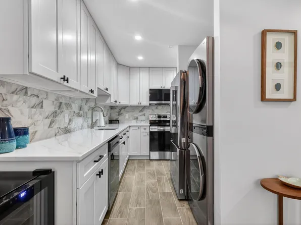 1101 Cactus Terrace #204, Delray Beach, FL 33445