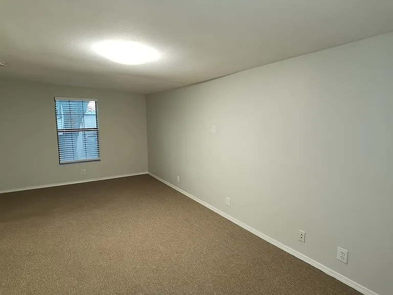 137 E Norwood Ct #7 — Photo 14