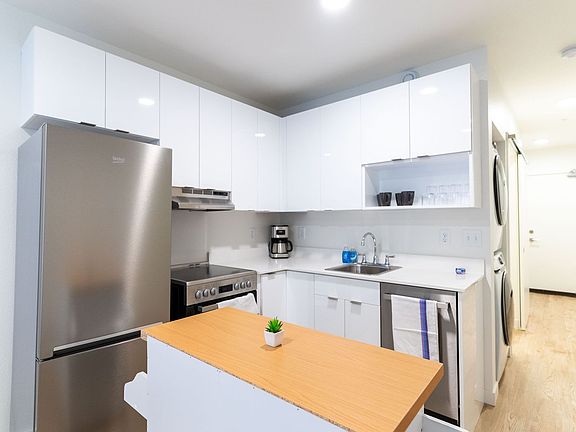 5th image of 240 Burwell St #361CB475