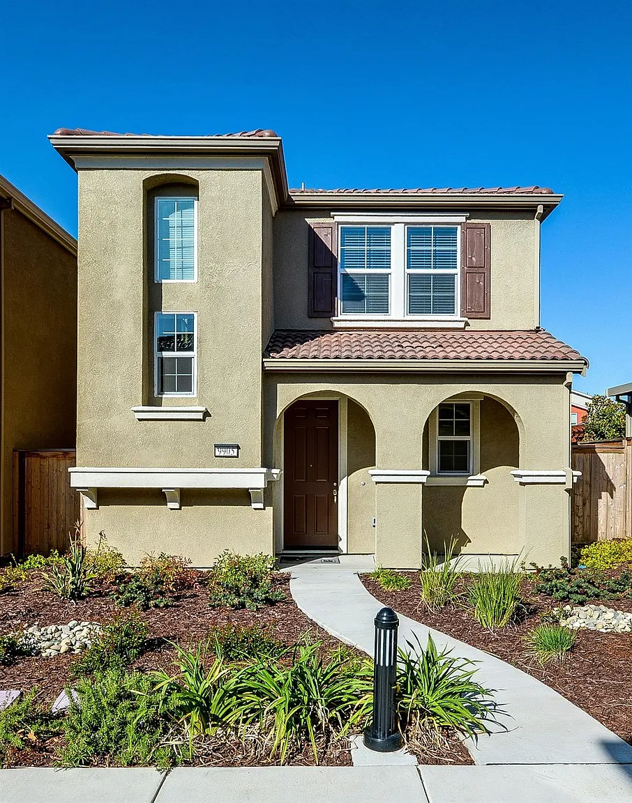 9905 Del Surf Ln photo 1