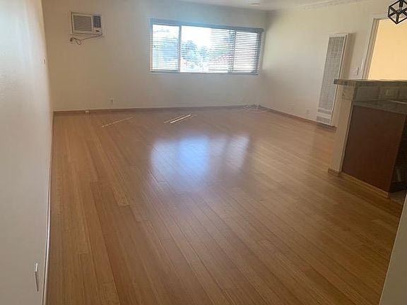 5th image of 3220 Altura Ave APT 112