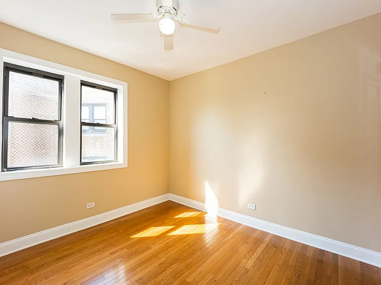 Square 37 Apartments — Photo 36