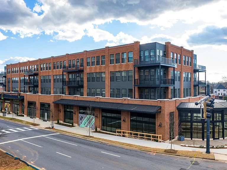 Canvas Lofts — Photo 16