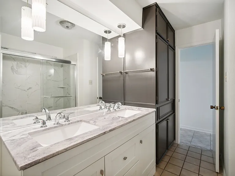 3106 E Palm Valley Blvd — Photo 15