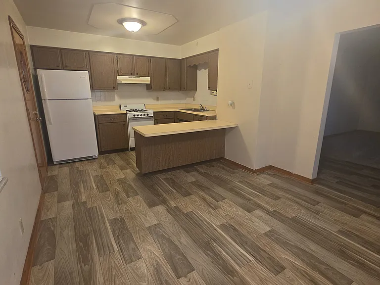 600 Henderson Ave #1 — Photo 8