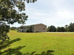1646 Iron Hill Rd, Parsons, TN 38363