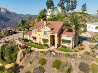 15718 Creek Hills Rd, El Cajon, CA 92021