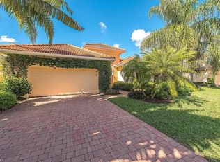 6857 Bent Grass Dr, Naples, FL 34113