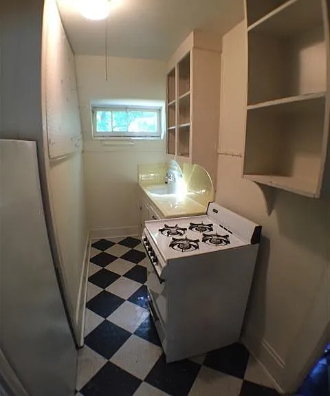 908 W 22nd St #F — Photo 4