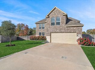 1700 Twin Oaks Cir, Brenham, TX 77833