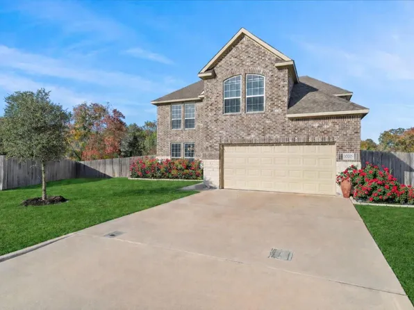 1700 Twin Oaks Cir, Brenham, TX 77833