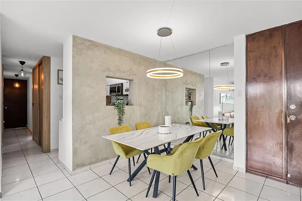 3 bed, 2.0 bath, $2,300 — Photo 3