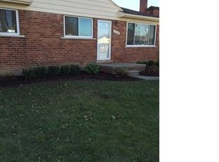 23160 Port St, Saint Clair Shores, MI 48082