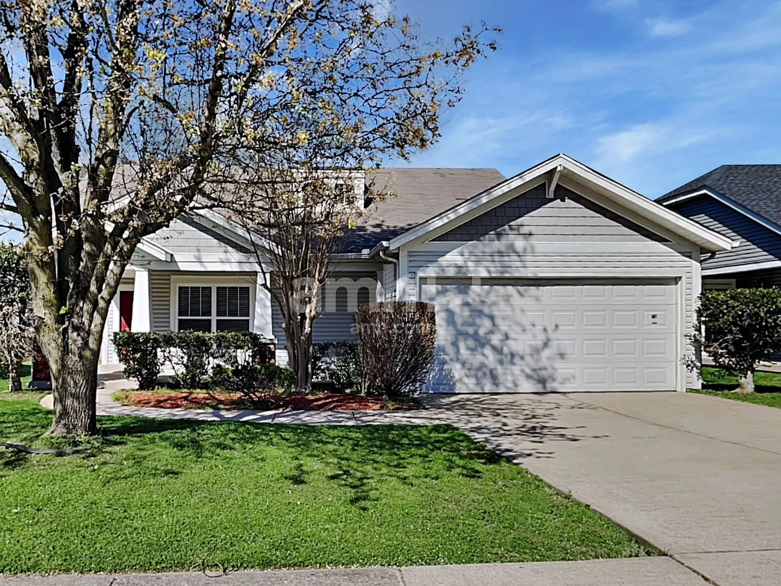 3 bed, 2.0 bath, 1562 sqft, $2,360 — Photo 1