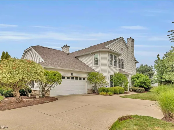 33197 Fairport Dr, Avon Lake, OH 44012
