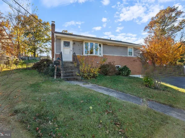 5909 Berwyn Rd, College Park, MD 20740