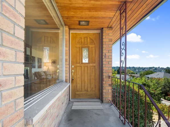 4516 2nd Avenue NW, Seattle, WA 98107