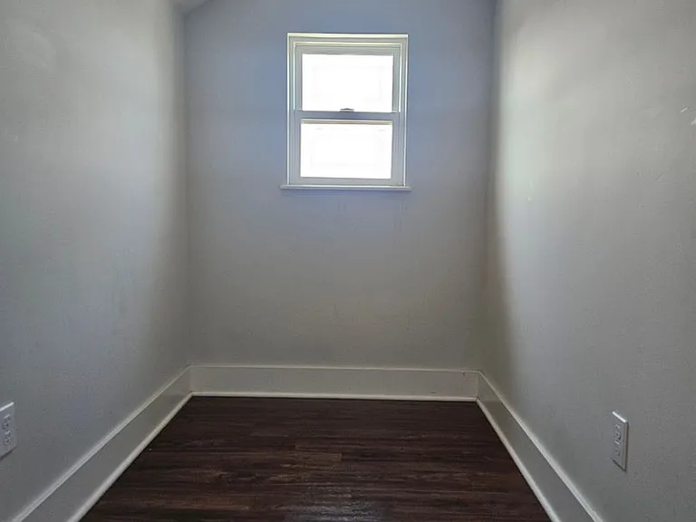816 F Ave — Photo 25