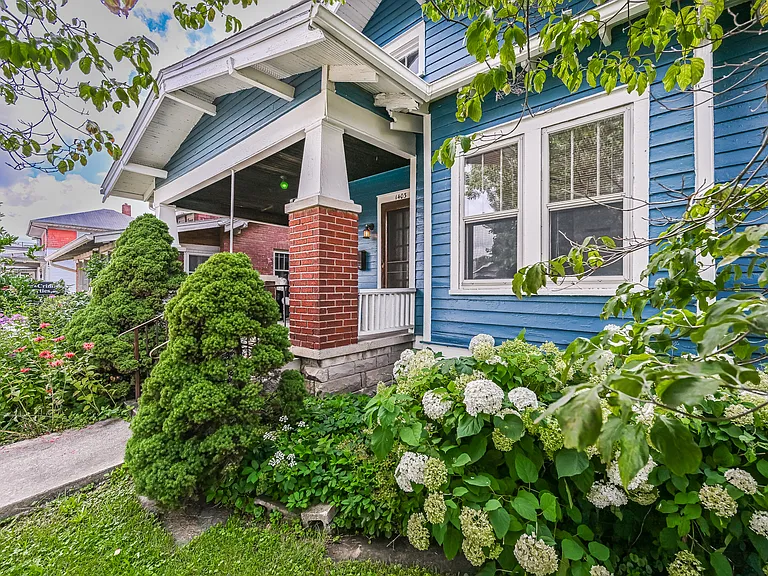 1403 S Walnut St — Photo 13