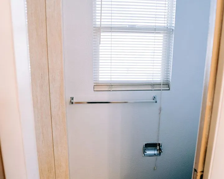2170 W Meadow St — Photo 24