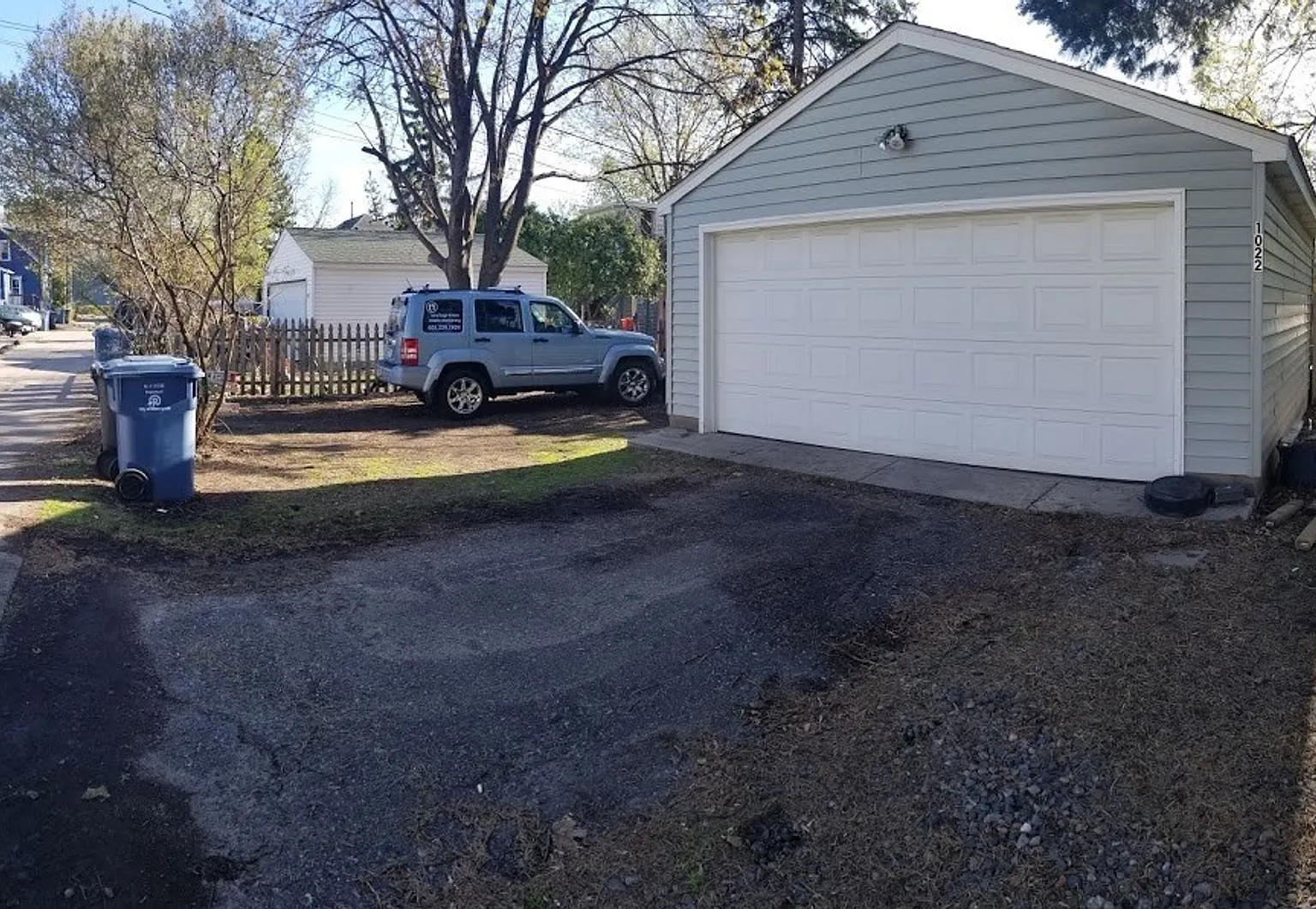 Spacious 5-Bedroom Home Near the University of Minnesota — Photo 2