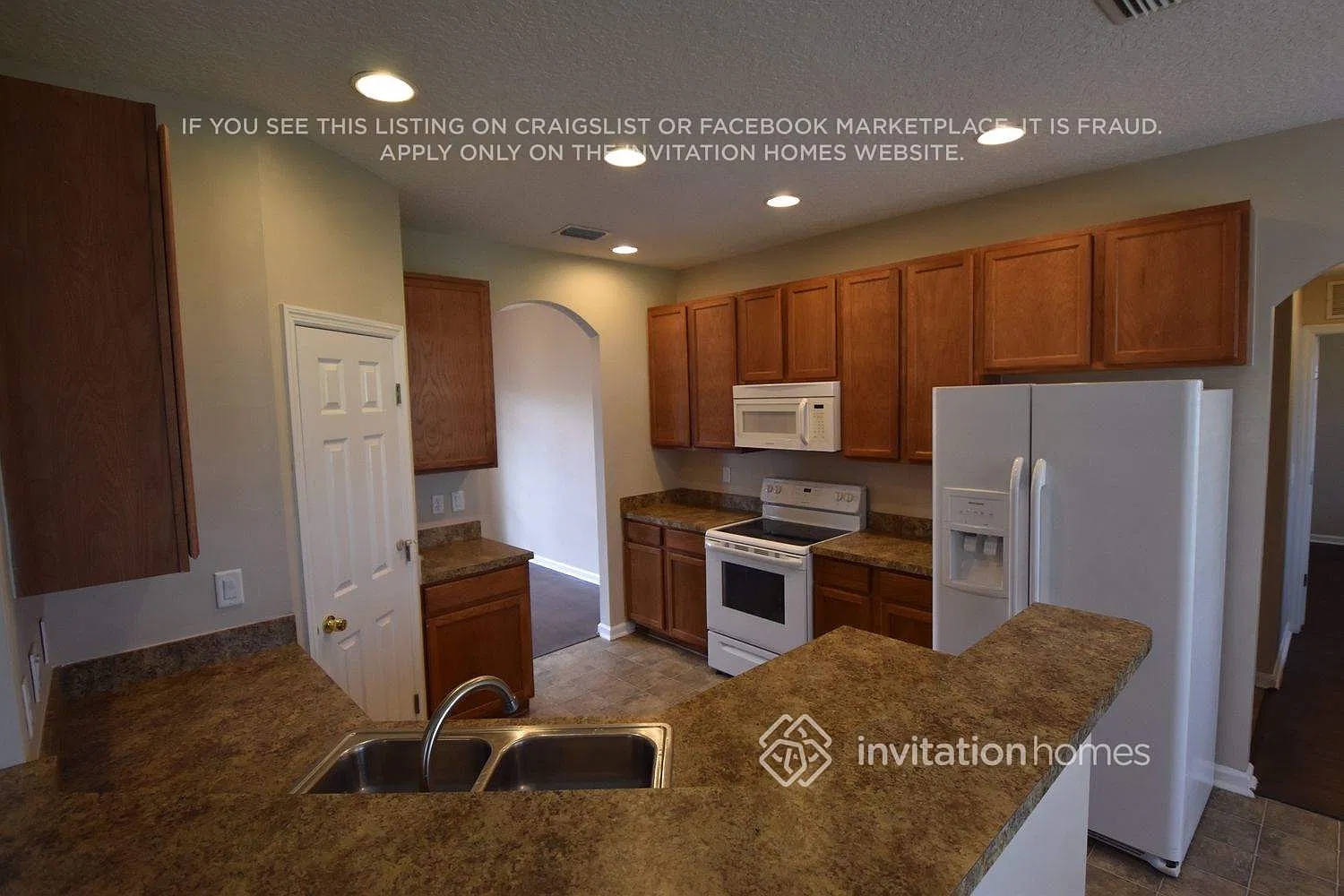 9245 Sharnbrook Ln Jacksonville, FL 32244 — Photo 4