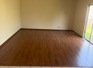 125 S Southport Rd, Mundelein, IL 60060
