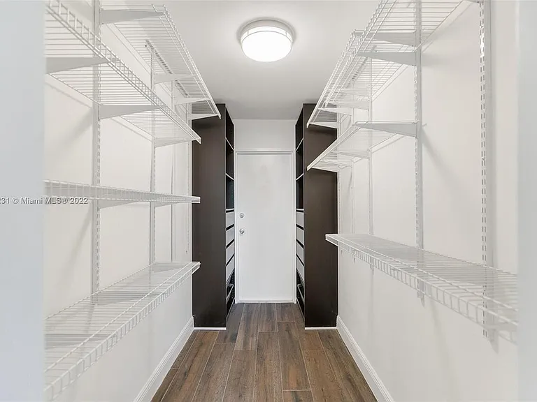 1505 N Riverside Dr #404 — Photo 15