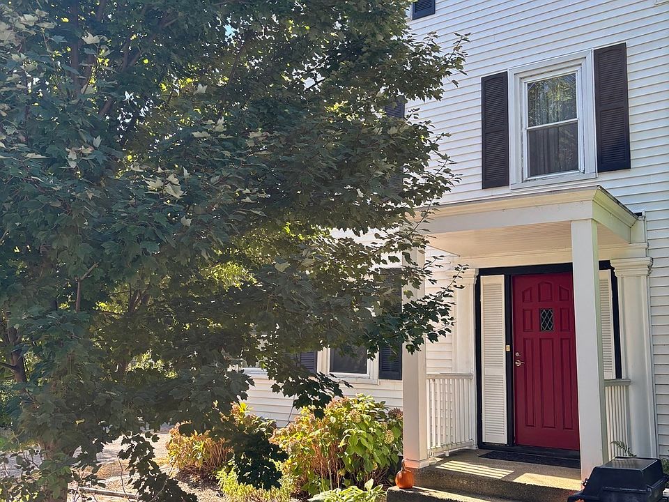 1st image of 32 N Main St