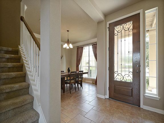 2nd image of 250 Abbey Dr