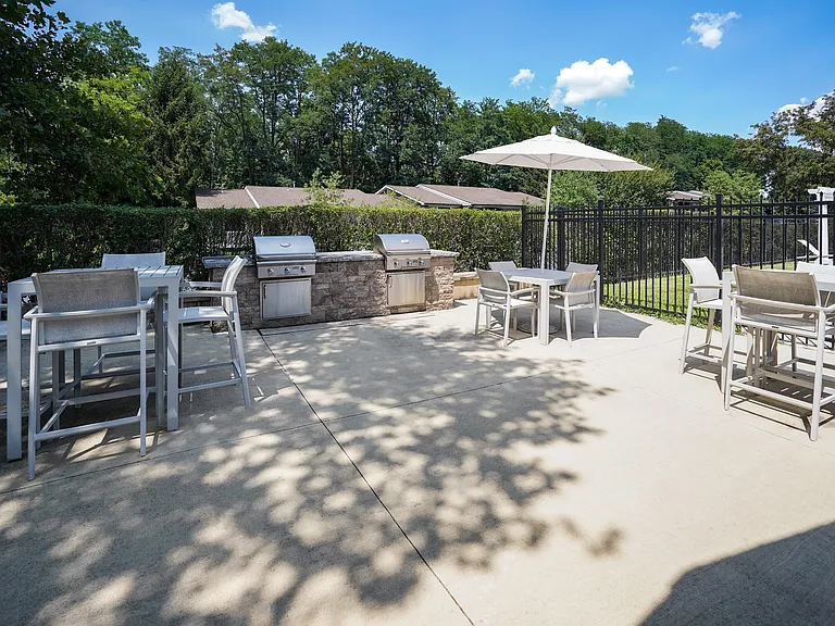 Grill and dining terrace