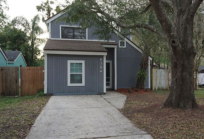 1st image of 8304 N Daisy Ln