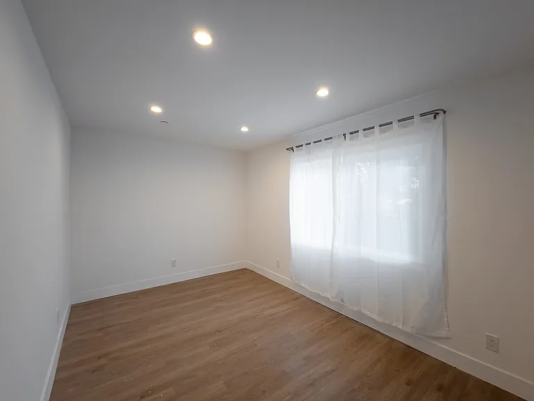 94 S Vinedo Ave #94 — Photo 22