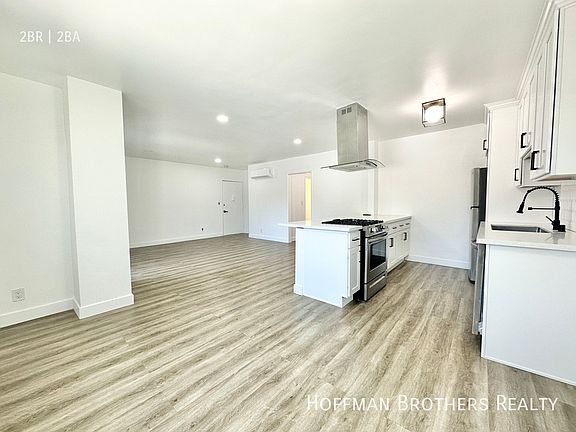 4th image of 1235 N Ogden Dr #7-A