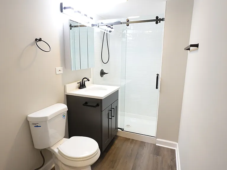111 W Green Meadows Blvd — Photo 25